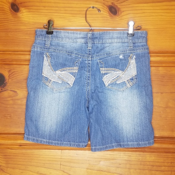 Mudd Distressed Mid Jean Shorts Juniors Size 3 - Picture 4 of 5